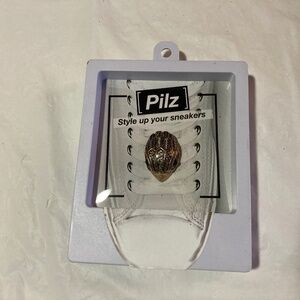 Pilz Gold Tone Hawk Head Shoelace Charm